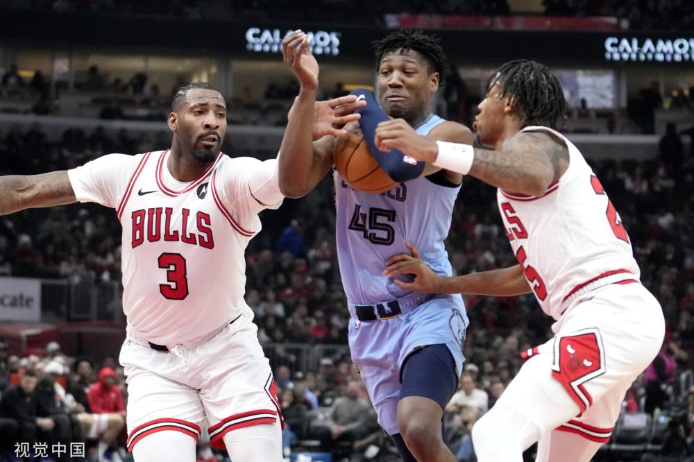 一场较量中 一场较量中