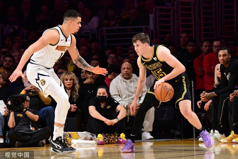 与哲凯赖什 与哲凯赖什