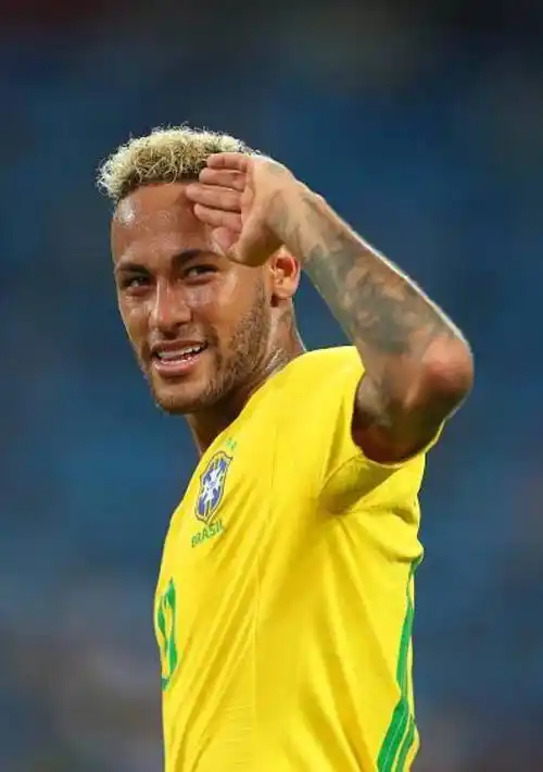 丁威迪中国行专访：适应场上角色，篮球爱拼才会赢.