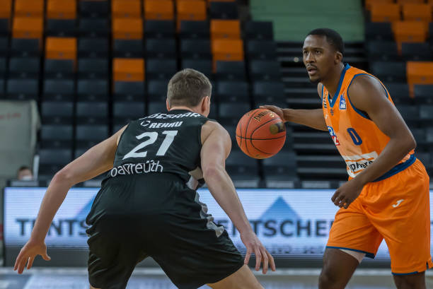 足的训练和 足的训练和