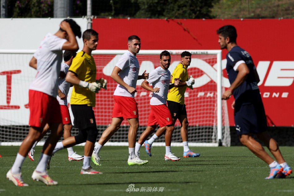 又整活了!莫兰特已把庆祝动作改成扔手榴弹 自称不惊讶被罚7.5万