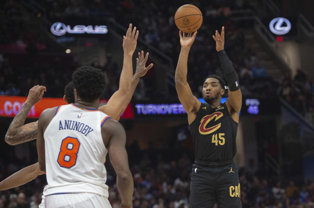 米奇：仍在摸索使用文班的最佳方式 会密切把控他的出场时间（米奇：正探索文班的最佳使用方案 将严控其上场时长）